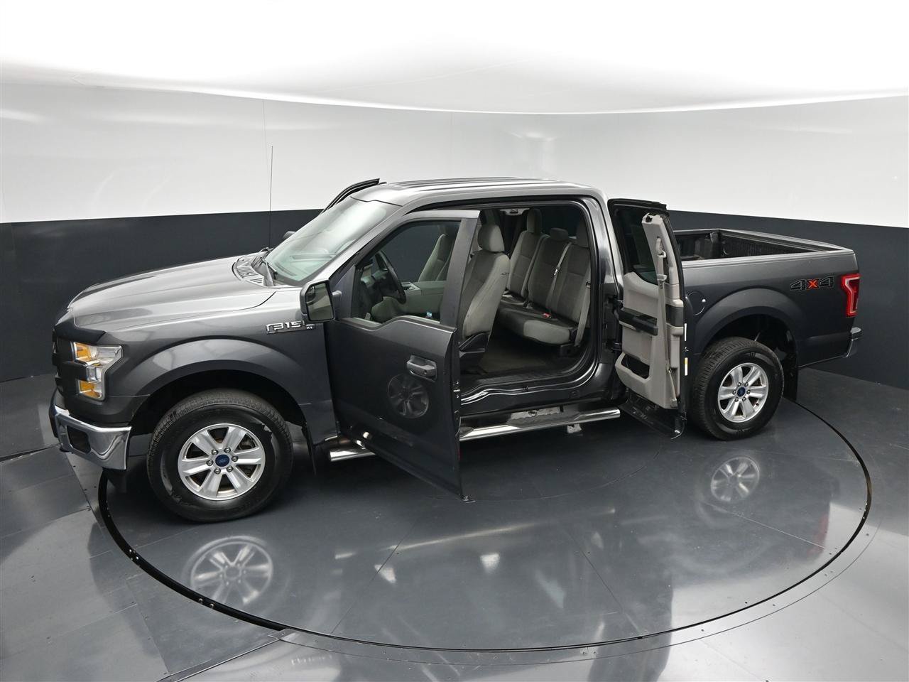 Used 2017 Ford F150 XL w/ Equipment Group 101A Mid AWD/4WD image 37