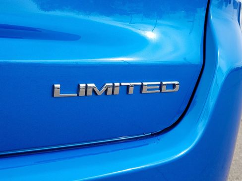 Used 2023 Jeep Compass Limited image 8