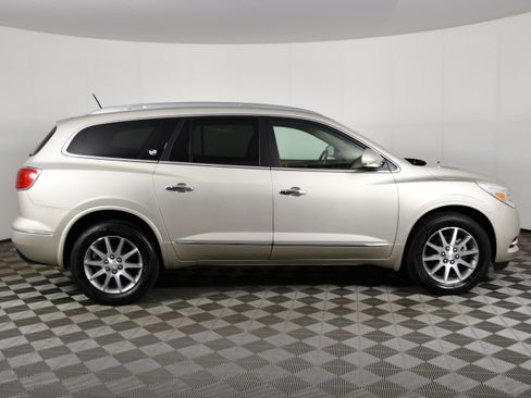 Used 2016 Buick Enclave Leather w/ Trailering Package AWD/4WD image 5