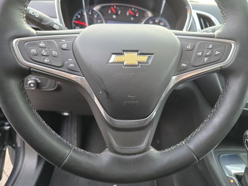 Used 2023 Chevrolet Equinox LT image 32