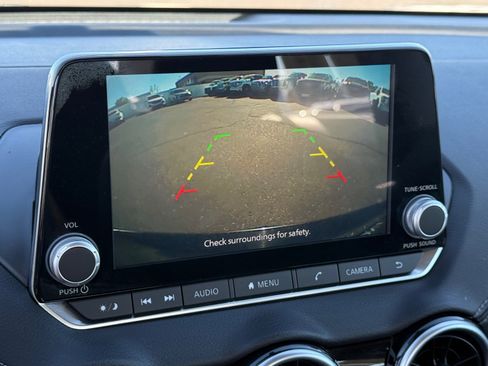 Used 2021 Nissan Sentra SV image 19