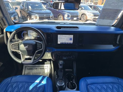 Used 2022 Ford Bronco Wildtrak image 18