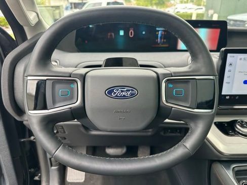 Certified 2025 Ford Expedition Active RWD image 22