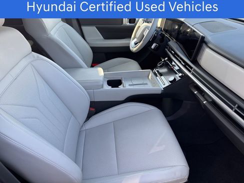 Used 2025 Hyundai Santa Fe SEL image 14