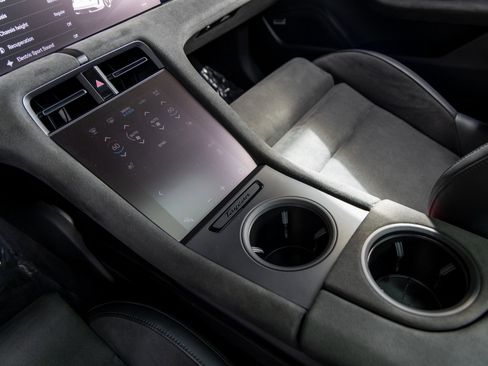 Used 2023 Porsche Taycan GTS w/ Premium Package (P6U) image 33