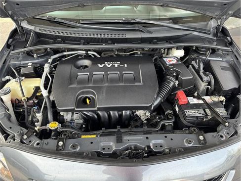 Used 2010 Toyota Corolla S image 19