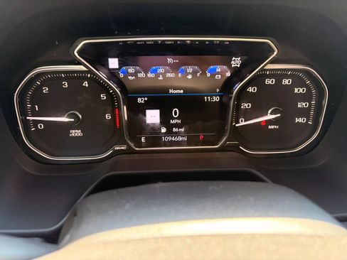 Used 2021 GMC Yukon AT4 w/ Rear Media and Nav Package AWD/4WD image 22