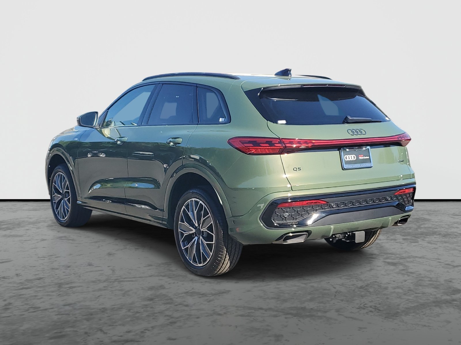 New 2026 Audi Q5 Premium Plus AWD/4WD image 3