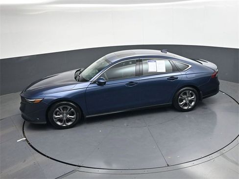 Used 2023 Honda Accord EX image 24