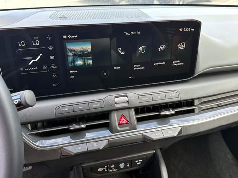 New 2025 Kia K4 EX image 19