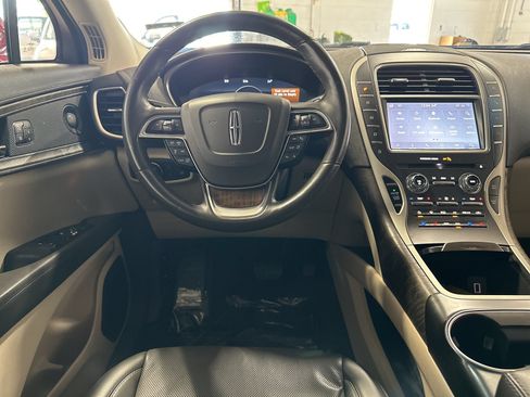 Used 2020 Lincoln Nautilus Reserve AWD/4WD image 19