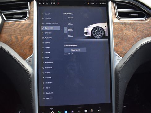 Used 2018 Tesla Model S 100D AWD/4WD image 18