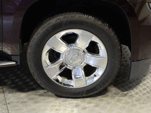 Used 2020 Chevrolet Tahoe Premier AWD/4WD image 37