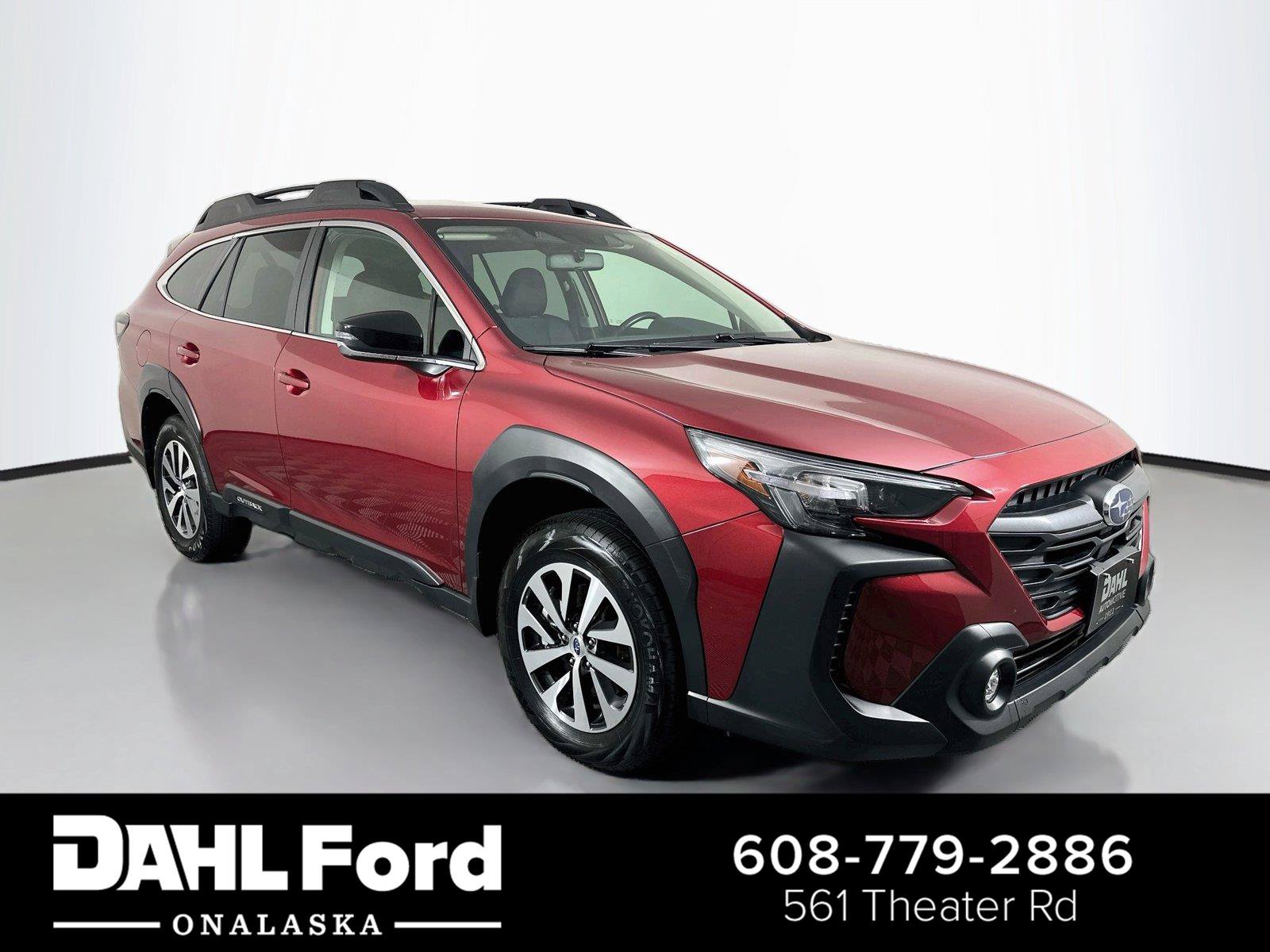 Used 2025 Subaru Outback Premium AWD/4WD image 1