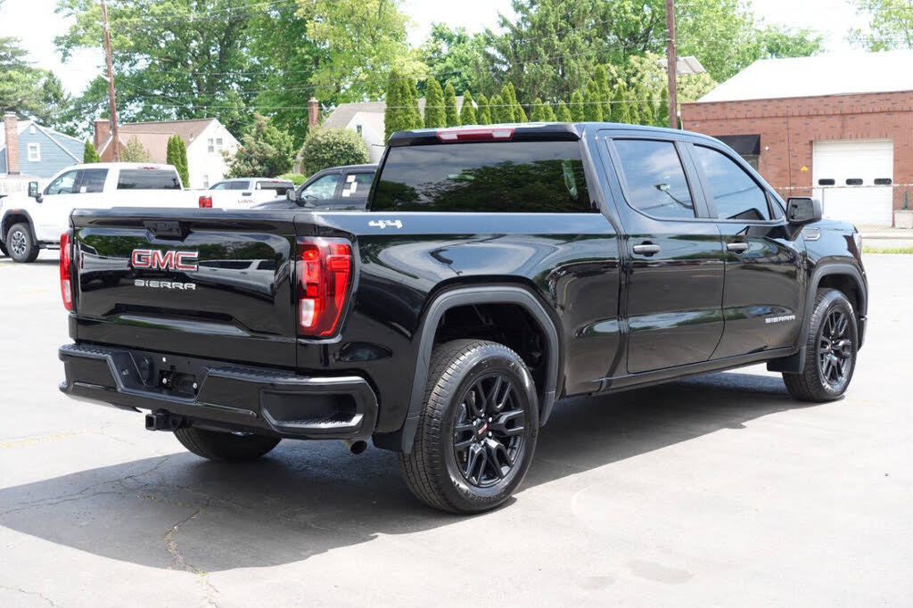 Used 2024 GMC Sierra 1500 Pro w/ Graphite Edition AWD/4WD image 4