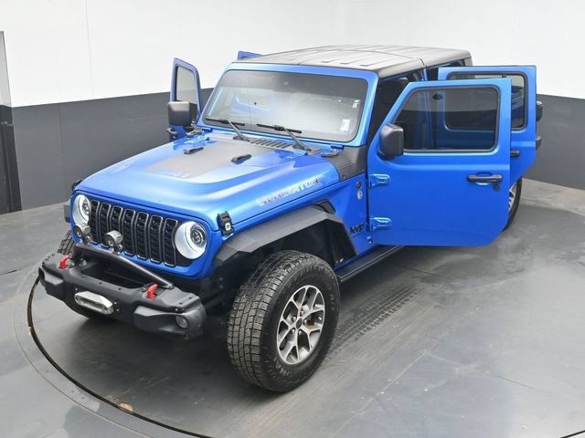 Used 2024 Jeep Gladiator Sport AWD/4WD image 47