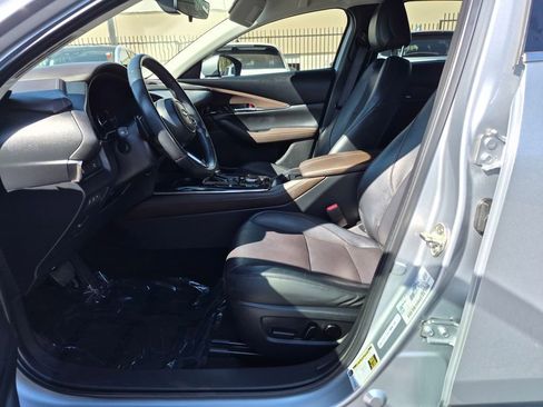 Certified 2021 MAZDA CX-30 FWD 2.5 S w/ Premium Package image 11