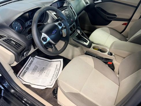 Used 2013 Ford Focus SE FWD image 7