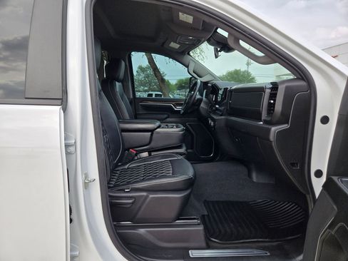 Used 2024 Chevrolet Silverado 2500 LT AWD/4WD image 23
