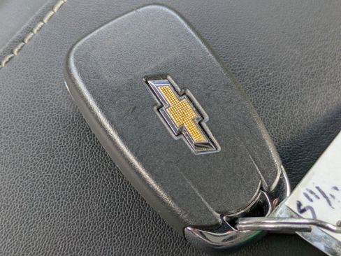 Used 2022 Chevrolet Camaro LT w/ Technology Package image 21