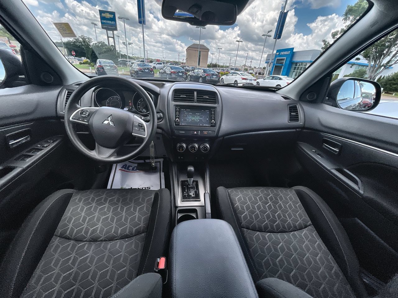 Used 2025 Mitsubishi Outlander Sport AWD image 18
