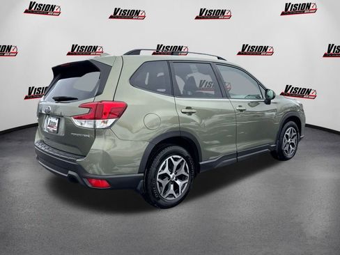Used 2019 Subaru Forester Premium image 5