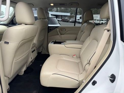 Used 2024 INFINITI QX80 Luxe w/ Cargo Package image 12