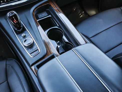 Used 2021 Cadillac Escalade Luxury image 21