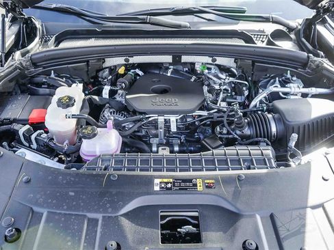 New 2026 Jeep Grand Cherokee Altitude image 12