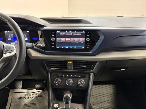 Used 2022 Volkswagen Taos SE AWD/4WD image 18