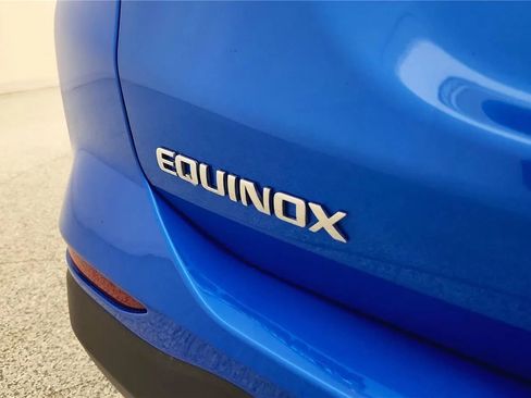 Used 2024 Chevrolet Equinox LT w/ LPO, Floor Liner Package FWD image 17