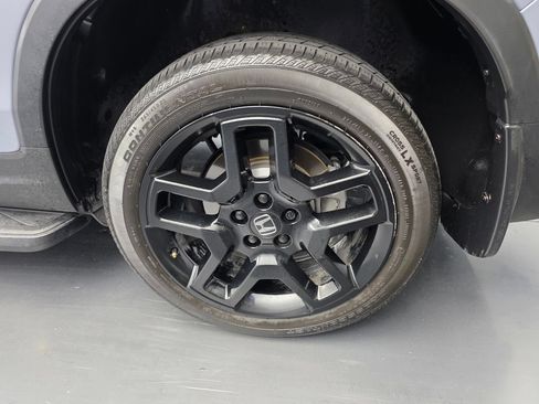 Used 2025 Honda Passport Black Edition image 18