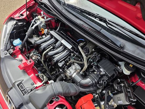 Used 2016 Honda Fit EX image 38