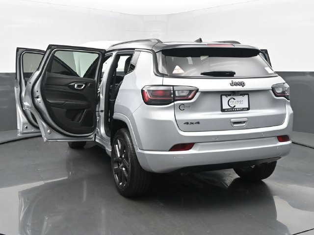 New 2025 Jeep Compass Limited w/ Driver Assist Group I AWD/4WD image 56