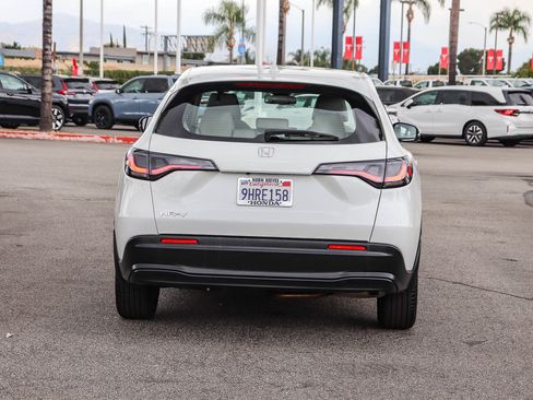 Certified 2024 Honda HR-V LX image 12