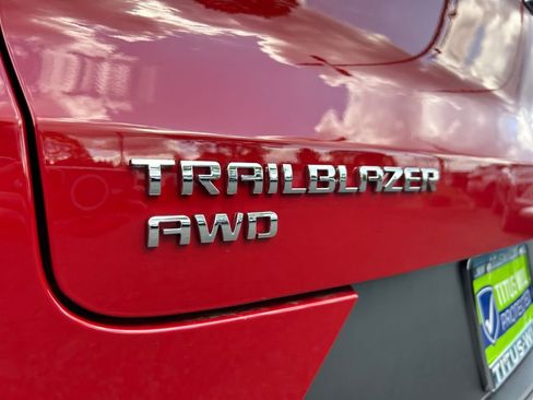 New 2026 Chevrolet TrailBlazer LT w/ LPO, Trailering Package AWD/4WD image 32