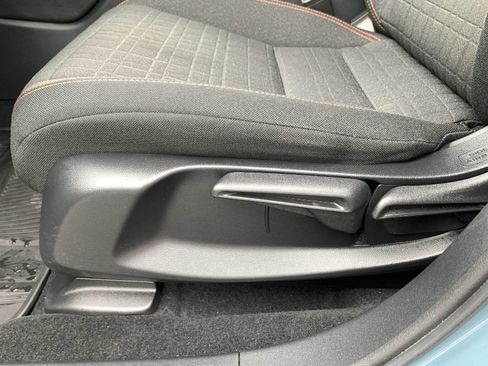 Certified 2025 Honda HR-V Sport image 32