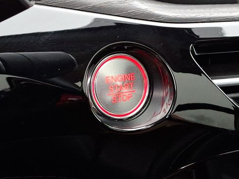 Used 2023 Acura MDX SH-AWD w/ Advance Package image 23