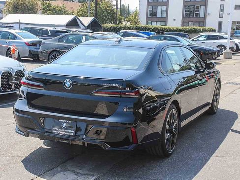 New 2026 BMW i7 eDrive50 w/ M Sport Package RWD image 4
