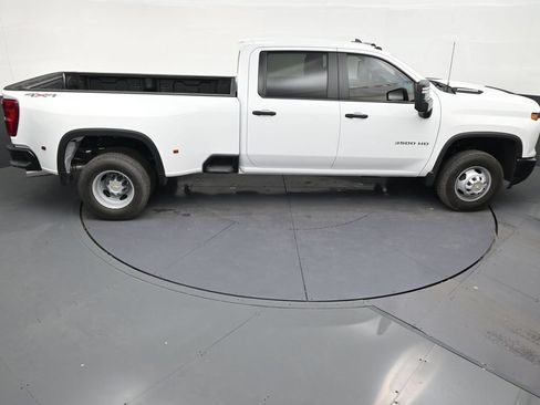 Used 2026 Chevrolet Silverado 3500 W/T AWD/4WD image 16
