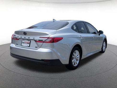 Used 2025 Toyota Camry LE FWD image 6