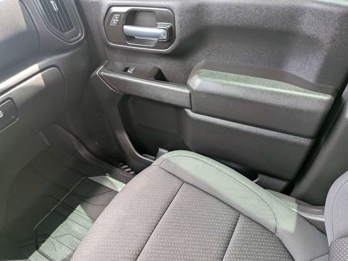 Used 2020 Chevrolet Silverado 2500 Custom w/ Custom Value Package RWD image 17