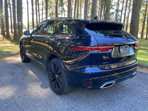 Used 2024 Jaguar F-PACE R-Dynamic S image 5