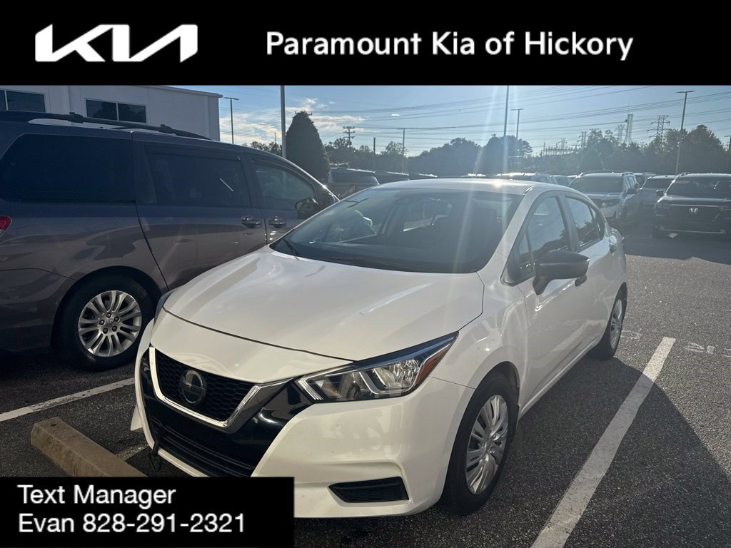 Used 2020 Nissan Versa S FWD image 1