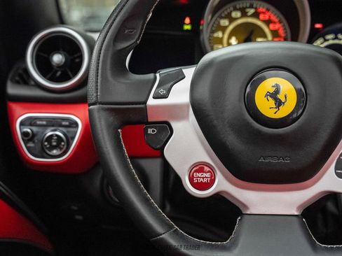 Used 2016 Ferrari California T image 34