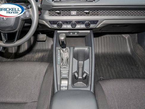 Certified 2025 Honda Accord SE image 27