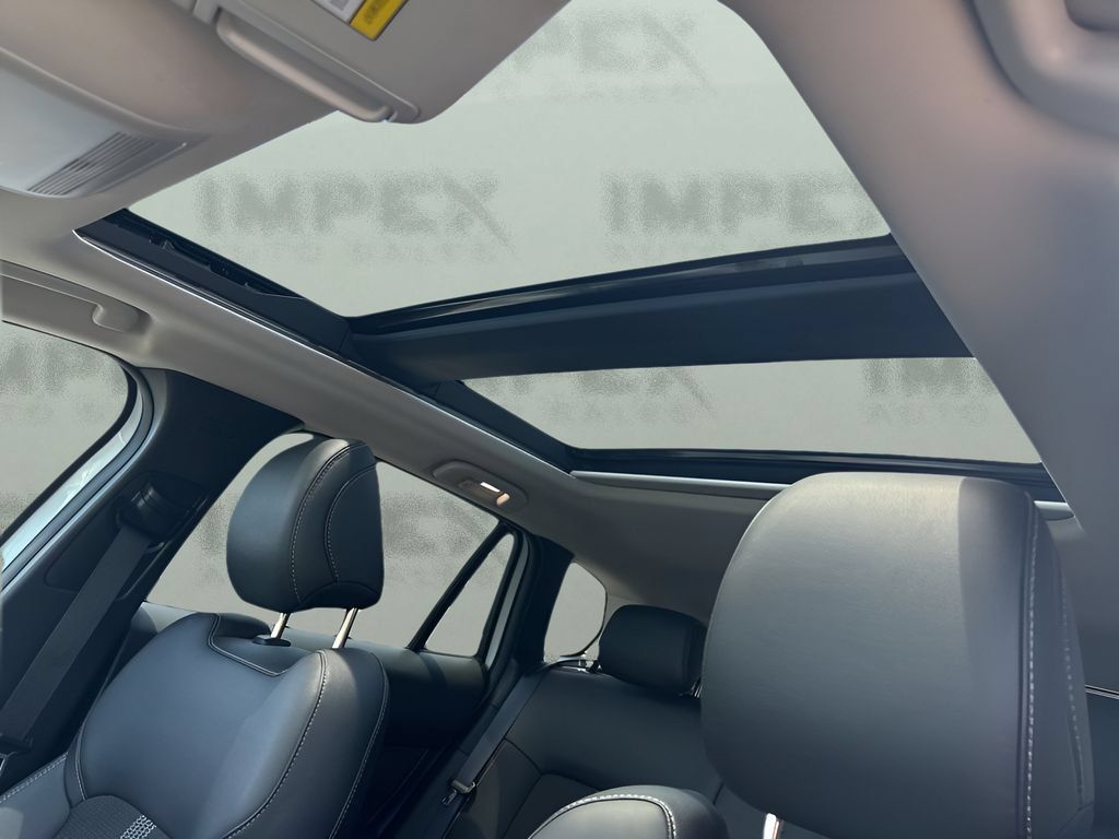 Used 2026 MAZDA CX-50 AWD 2.5 S w/ Preferred Pkg image 33