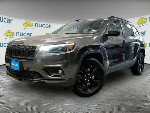 Used 2019 Jeep Cherokee Latitude Plus image 3