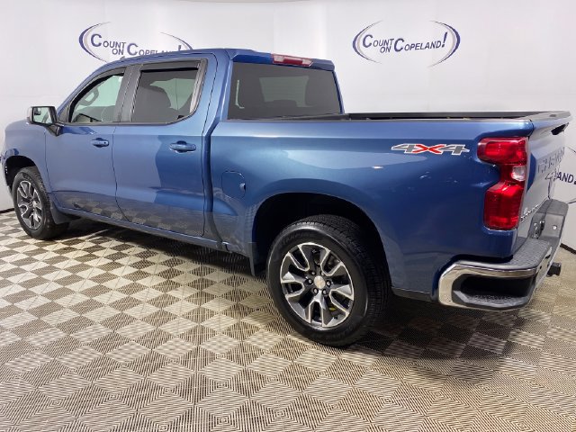 Used 2024 Chevrolet Silverado 1500 LT AWD/4WD image 3