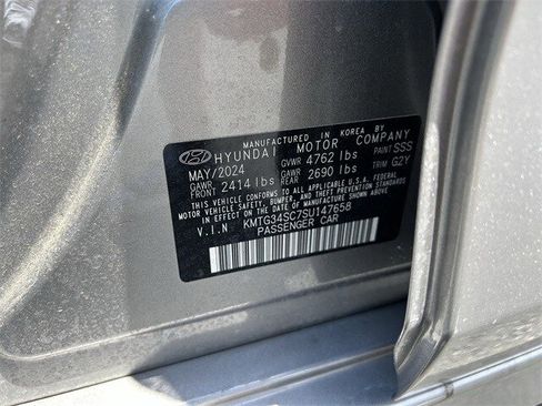 Used 2025 Genesis G70 2.5T image 31